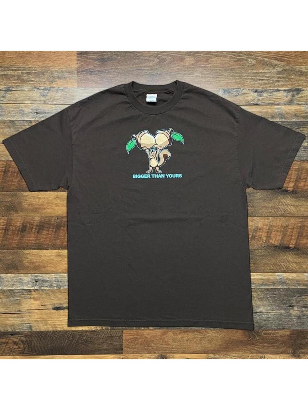 Vintage Y2K “Bigger Than Yours” Squirrel Nuts Funny Humor Shirt Size XL